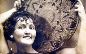 Objetos y fotografías de Josefina Plá ingresarán a la Caja de las Letras del Instituto Cervantes - Literatura - ABC Color