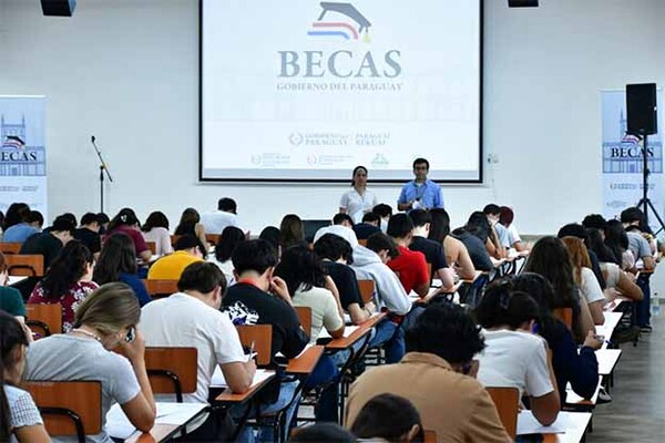 Más de 18.000 postulantes a las Becas Gobierno del Paraguay están habilitados para rendir el examen | DIARIO PRIMERA PLANA