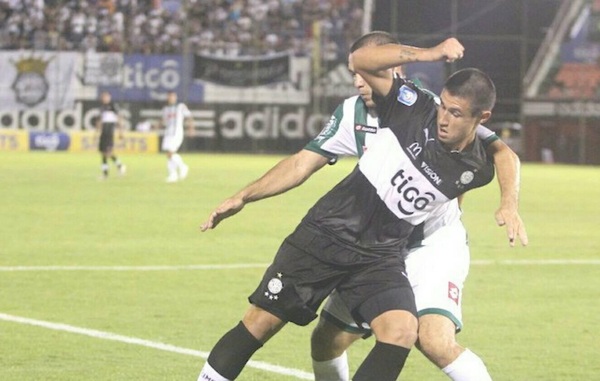 ¿Adam Bareiro vuelve a Olimpia?