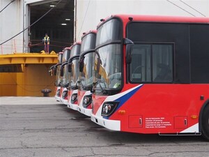 Se especula que ataques a nuevos buses serían por reforma del transporte público