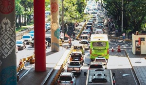 Demoras en las fronteras se deben a congestión vehicular y no a mal desempeño, aseguran - ADN Digital