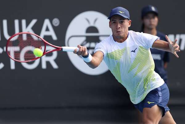 Argentino Báez, por el título contra Mensik - Tenis - ABC Color