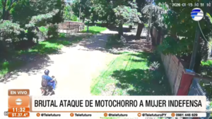 Motochorro asalta a una mujer tras caer al suelo en Limpio
