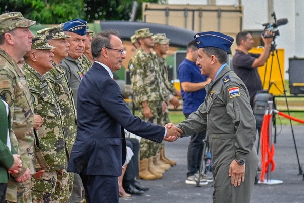 Comandante de la Guardia Nacional de Massachusetts está de visita en el país