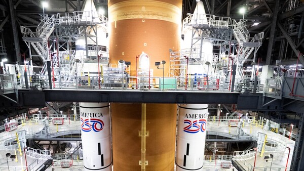 NASA arranca el montaje de Artemis II para "histórico" lanzamiento tripulado a la Luna