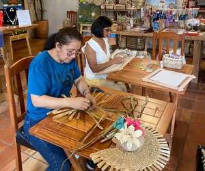 Artesanía, libros, música y danza en la Casona Büttner de San Bernardino - Cultura - ABC Color