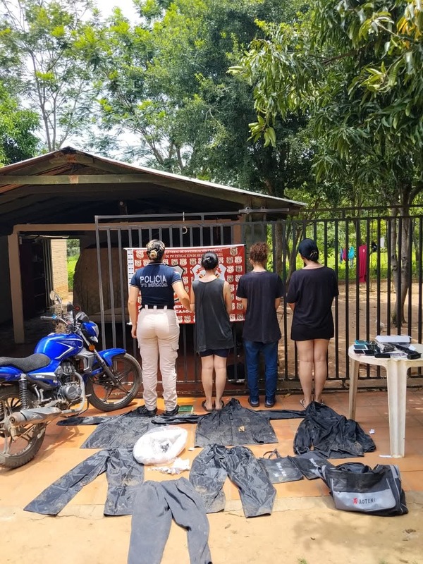 Popular / Caen "Las extorsionistas del barrio" en Coronel Oviedo tras operativo fiscal