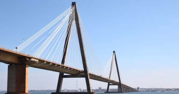 La Nación / Masiva circulación en puente San Roque