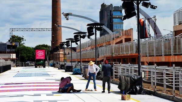 Está todo listo para que inicie hoy la edición 100 del Carnaval Encarnaceno