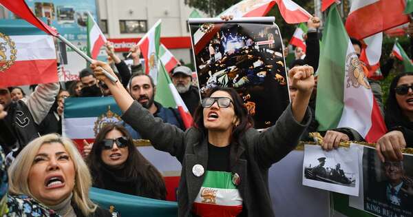 La Nación / Reportan “muy leve” reactivación de internet en Irán tras 200 horas de apagón