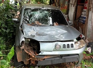 Caen pistas sobre chofer que dejó a su suerte a motociclista