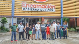 Despidos en la Municipalidad de Encarnación desatan huelga indefinida - ADN Digital