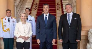 Llegada oficial: Von der Leyen se reunió con Peña previo al Acuerdo UE-Mercosur