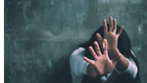 Fiscalía identifica a mujer hallada muerta en baldío de MRA y abre causa por feminicidio