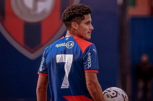 Del césped al salón: Tobías Gavilán sigue en actividad pese a sanción por dopaje