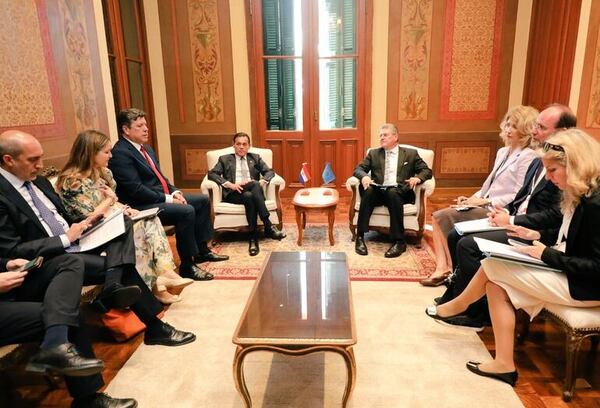 Canciller Ramírez se reúne con el comisario de Comercio de la UE en Asunción - Mundo - ABC Color