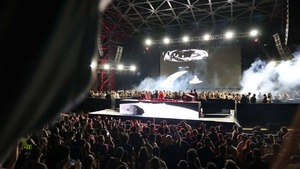 Deborah De Luca hizo vibrar el Anfiteatro en la fiesta Ologram