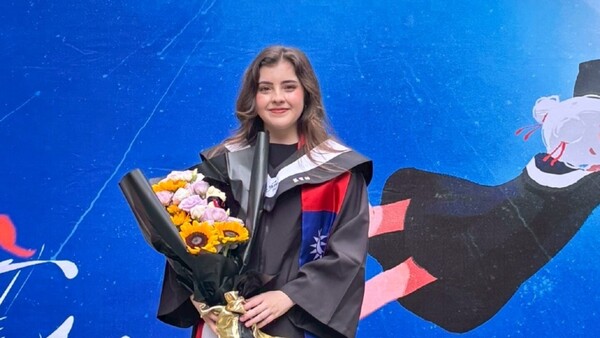 Taipéi Tech reconoce a joven paraguaya por su desempeño