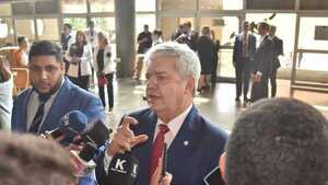 Riera anuncia cumbre por feminicidios: "La clave está en el enfoque de la familia"