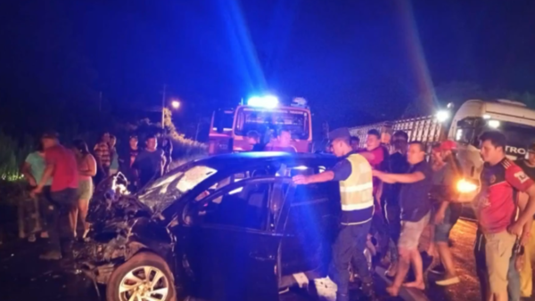 Mujer fallece y niños quedan heridos tras triple choque en Paraguarí