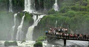 La Nación / Resaltan récord de turistas paraguayos en las Cataratas del Iguazú en 2025