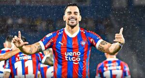 Popular / ¡Ex ciclónico chutará en el Barcelona!