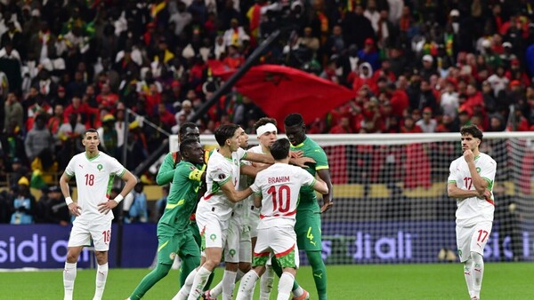 Senegal se corona en Marruecos en una final que roza el escándalo