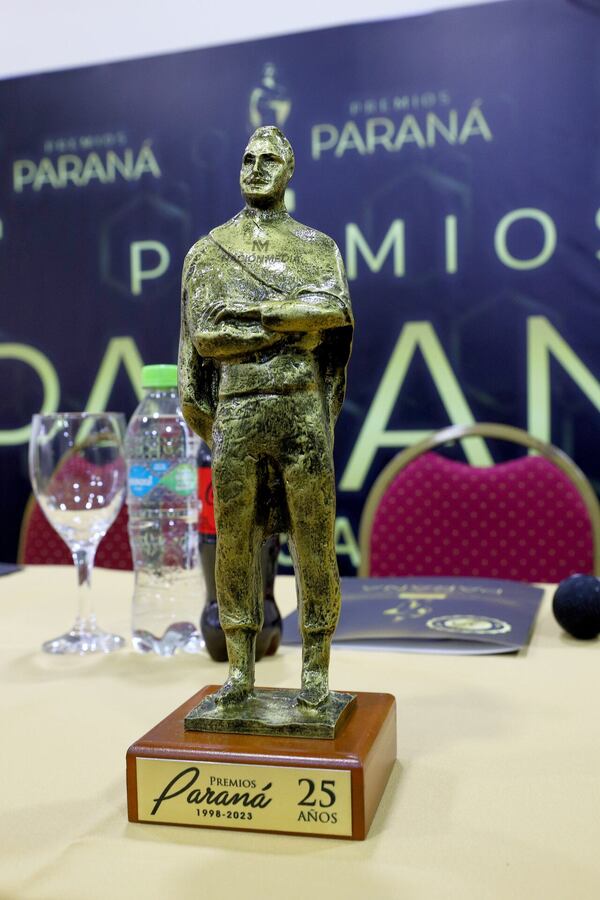 Popular / Los Premios Paraná ya se pone a punto para otra noche de brillo y emoción