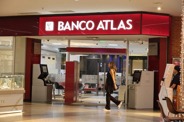 IPS: Directivos de Banco Atlas bajo la lupa por Fraude