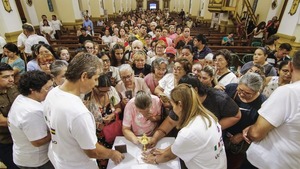 San Carlo Acutis en Luque: Jornada de Fe y Milagros