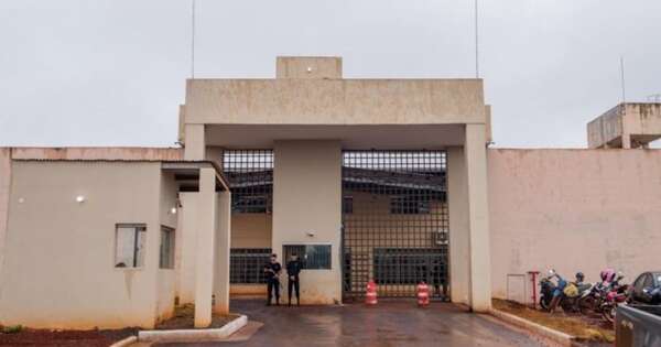 La Nación / Dos presos se fugaron esta madrugada del penal de Minga Guazú