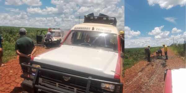 INCENDIO CONSUMIÓ POR COMPLETO UN VEHÍCULO EN JESÚS DE TAVARANGÜÈ