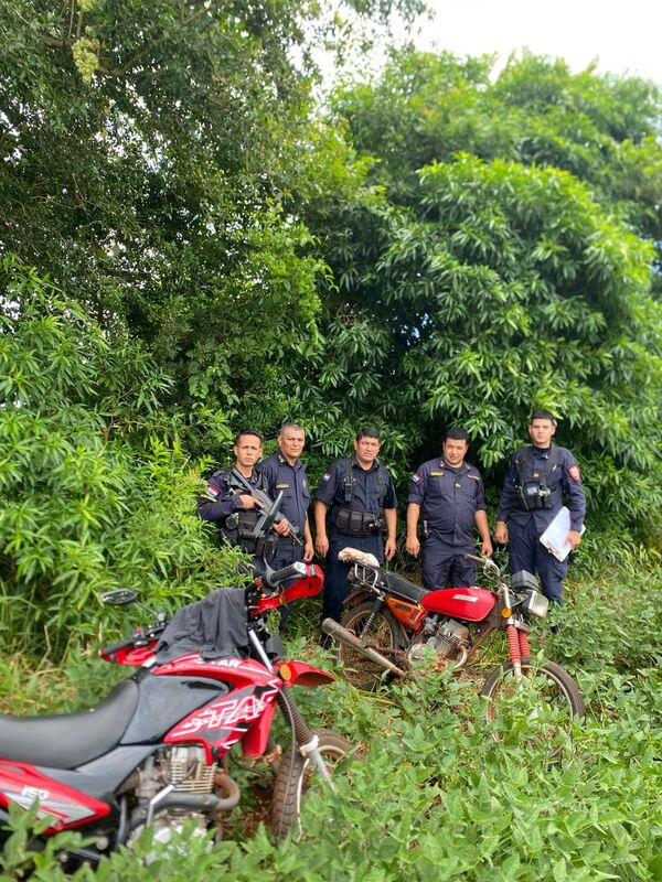 Recuperan dos motocicletas robadas en una zona boscosa de Cuatro Potrero