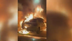 Acusa a su ex novio de quemarle el auto por no aceptar que opa el amor