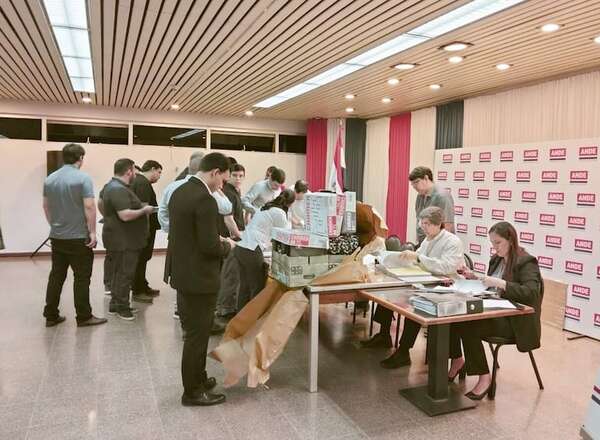 ANDE pagará sobrecosto de G. 1.395 millones cada mes por 15 años - Economía - ABC Color