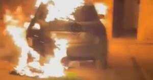 La Nación / Denuncian a un hombre por quemar presuntamente el vehículo de su exnovia