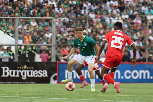 Bolivia empata de local con Panamá en un amistoso con miras al repechaje de marzo