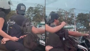 Busca a joven que dio asadito a su novio mientras iban en moto