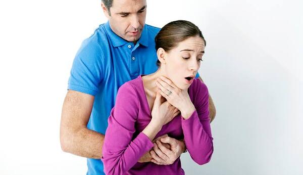 Cómo actuar ante un atragantamiento