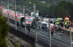 Colisión de trenes en España deja al menos 39 muertos | Unicanal