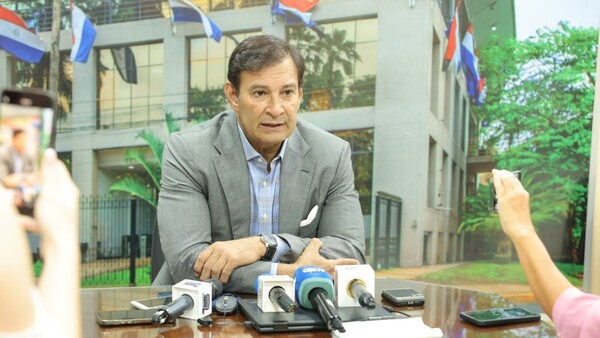 Ovelar plantea eliminar aporte estatal a la Caja Parlamentaria