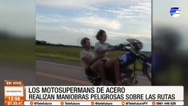 Motociclistas ponen en riesgo sus vidas con maniobras extremas en rutas