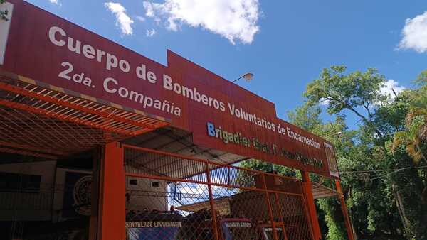 Albañil sobrevive a derrumbe durante trabajos de demolición en Encarnación