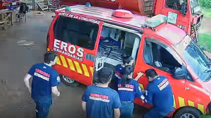 Bomberos aplican maniobra de Heimlich y salvan a una beba con cuadro de broncoaspiración en Hernandarias