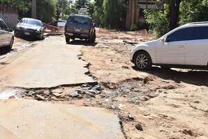 Abasto: “empantanada” obra de Nenecho parada hace siete, es el calvario de los vecinos - Nacionales - ABC Color