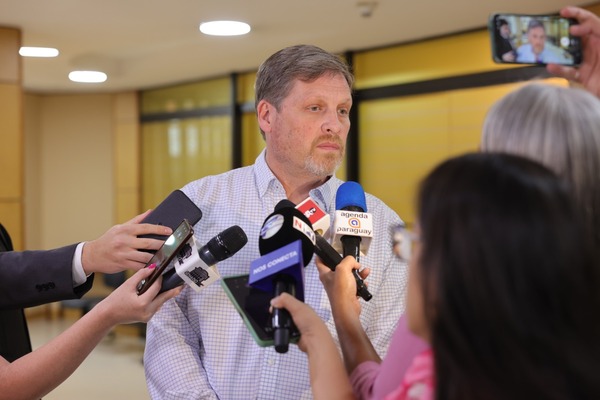 Natalicio Chase rechaza eliminar la caja parlamentaria y plantea una reforma integral