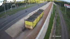 Rampa de frenado evita accidente: camión quedó sin frenos en Pedrozo - trece