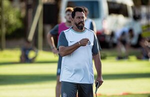 El centrodelantero paraguayo que llegará a Olimpia por pedido de Vitamina Sánchez