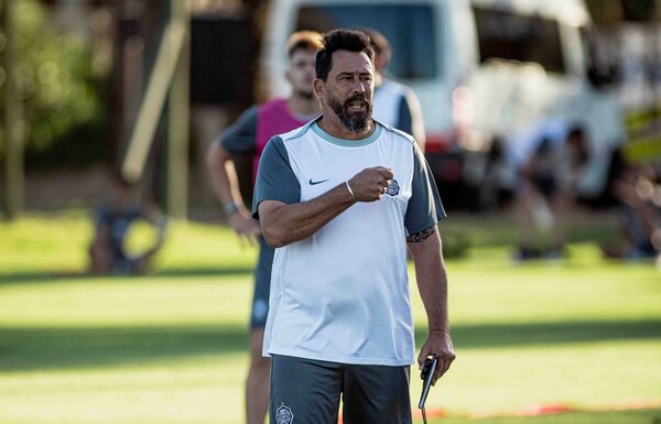 El centrodelantero paraguayo que llegará a Olimpia por pedido de Vitamina Sánchez