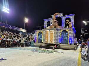 Carnaval Encarnaceno: Inició la competencia de clubes en su edición 100 ante 13.000 espectadores - Espectáculos - ABC Color